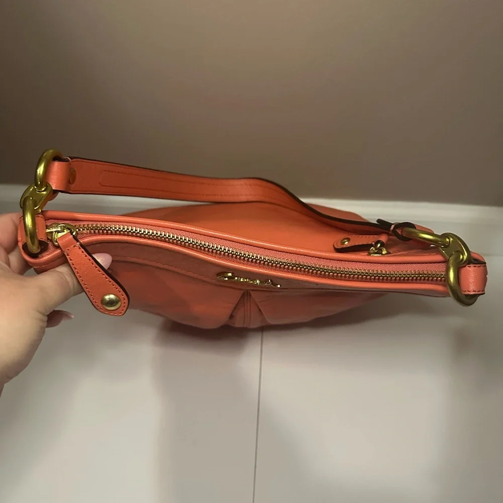 Coach Ashley Coral Leather Pleated  Convertible Hobo Bag - EUC